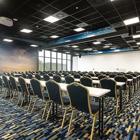 Atlantis 4*